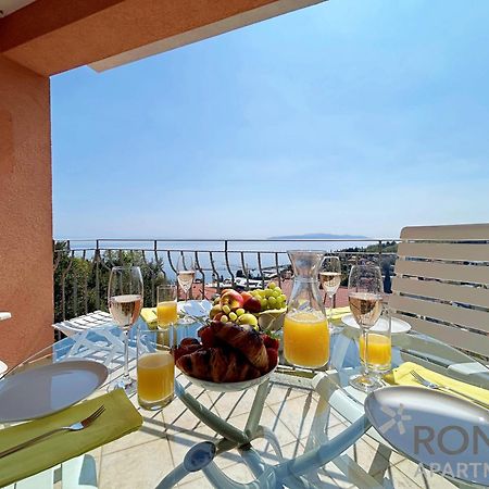 Rona Spacious Apartment With A Panoramic View Ičići Esterno foto
